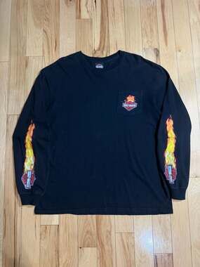 Black Harley Davidson Pocket Longsleeve with flames sleeve hits